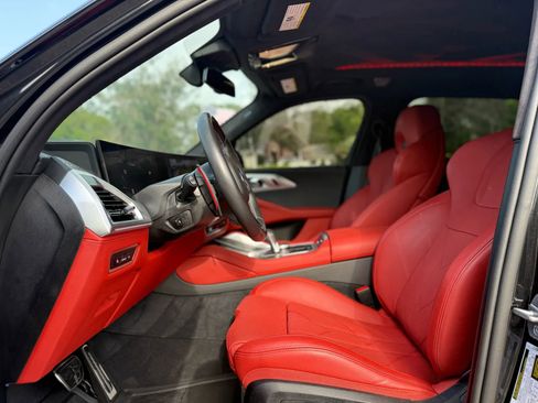 Used 2024 BMW XM Sport Utility 4D image 14