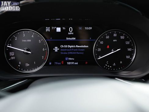 Used 2023 Buick Envision Essence w/ Technology Package I image 31