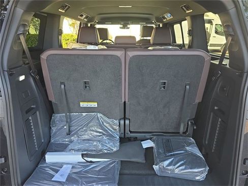 New 2025 Volkswagen ID. Buzz Pro S image 7