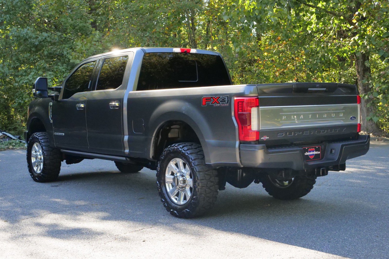 Used 2019 Ford F350 Platinum AWD/4WD image 7