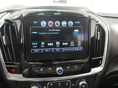Used 2019 Chevrolet Traverse RS image 23