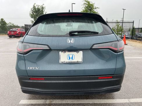 Used 2025 Honda HR-V LX image 5
