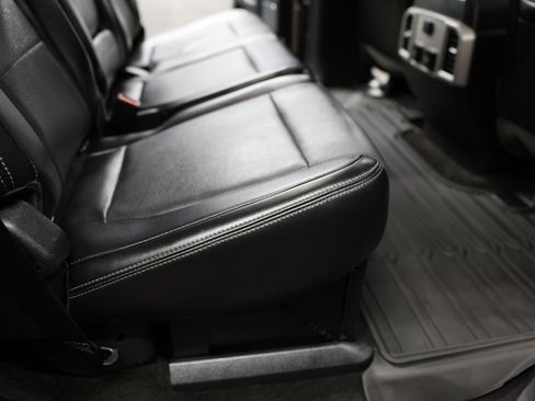 Used 2018 Ford F250 Lariat w/ Lariat Value Package image 28