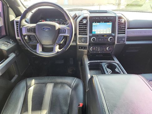 Used 2019 Ford F250 Platinum w/ Platinum Ultimate Package image 10