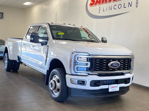 New 2026 Ford F350 Platinum w/ Platinum Plus Package AWD/4WD image 2