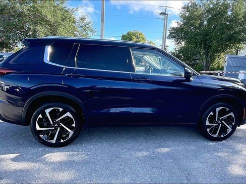 Used 2023 Mitsubishi Outlander SEL FWD image 4