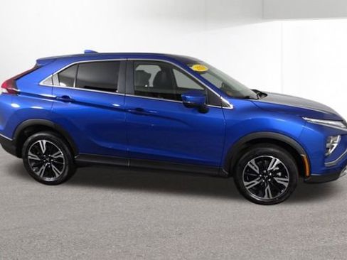 Used 2024 Mitsubishi Eclipse Cross SE image 2