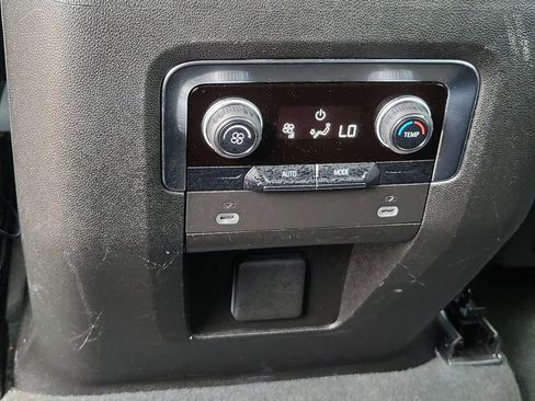 Certified 2024 Chevrolet Suburban LT AWD/4WD image 20