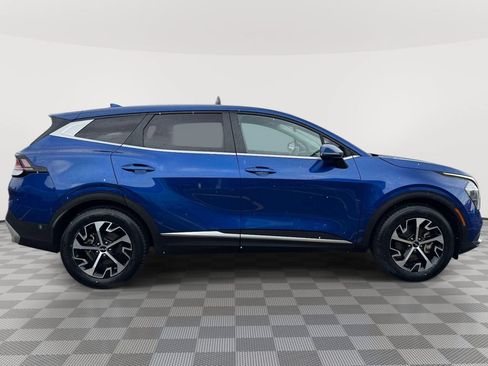 Used 2023 Kia Sportage EX FWD image 4
