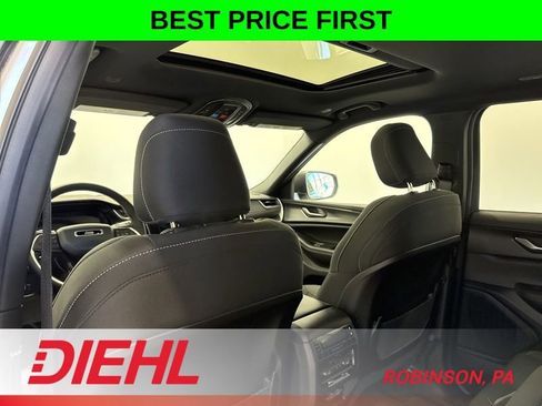 New 2026 Jeep Grand Cherokee L Laredo AWD/4WD image 20