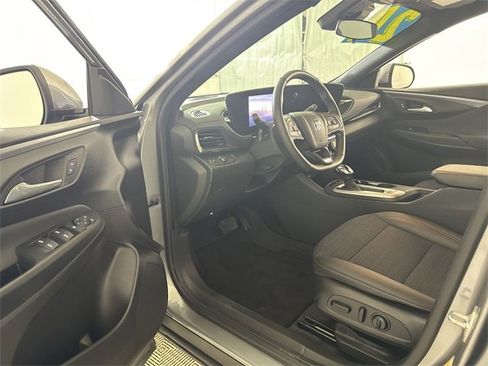 Used 2024 Buick Envista Preferred w/ Convenience I Package image 27