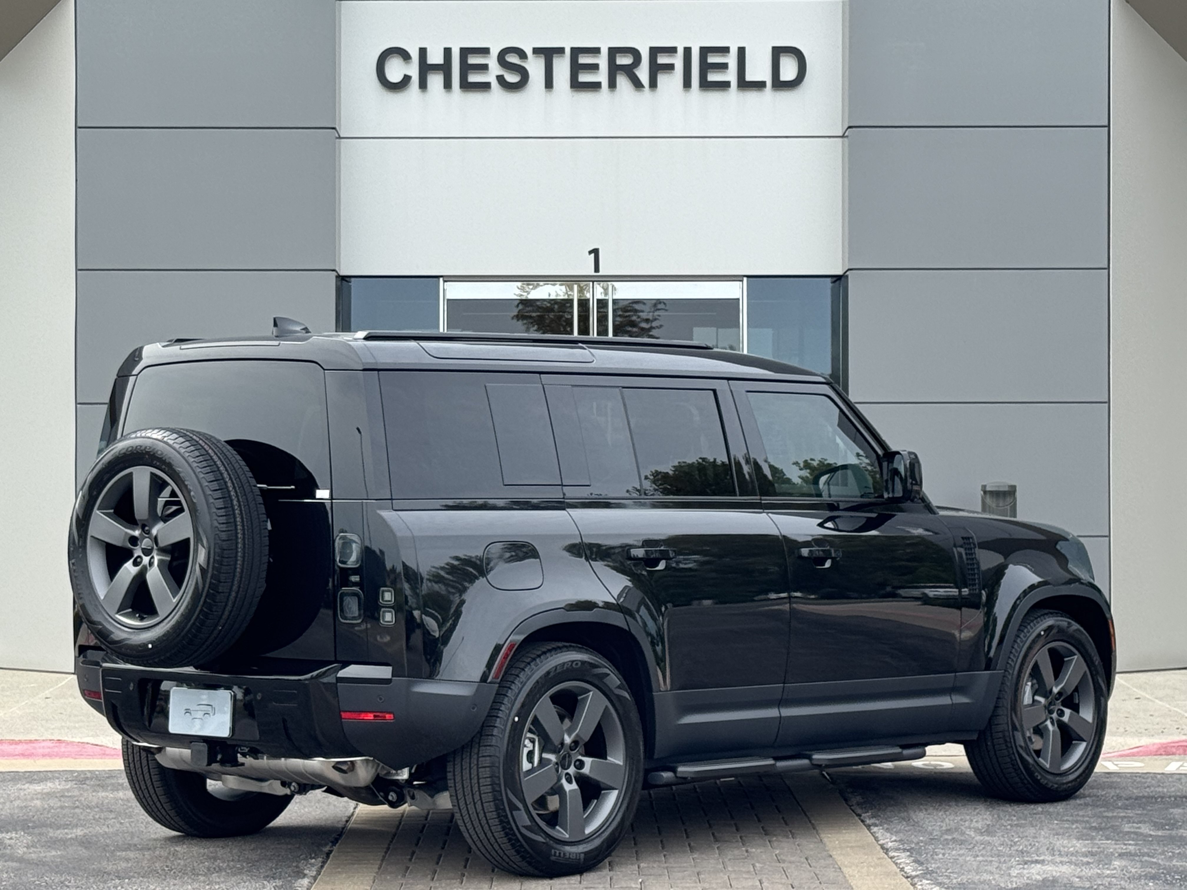 New 2026 Land Rover Defender 110 S AWD/4WD image 2