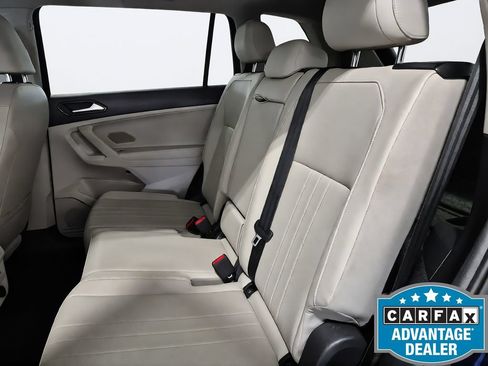 Used 2022 Volkswagen Tiguan SE FWD image 30