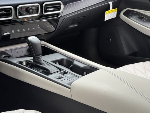 New 2026 Nissan Sentra SL w/ Floor Mat Package FWD image 32