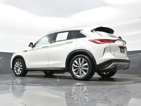 Used 2019 INFINITI QX50 Essential w/ Premium Heat Package image 29