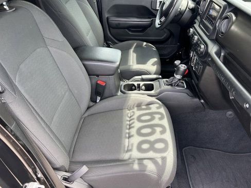 Used 2019 Jeep Wrangler Unlimited Sport S AWD/4WD image 15