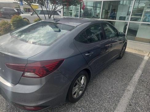 Used 2019 Hyundai Elantra Value Edition w/ Cargo Package FWD image 3