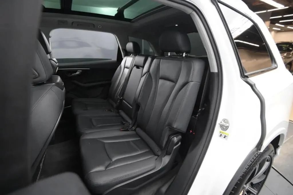 Used 2021 Audi Q7 3.0T Premium Plus w/ Premium Plus Package AWD/4WD image 47