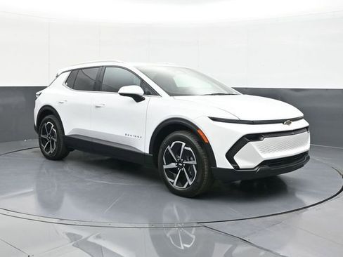 New 2026 Chevrolet Equinox EV LT FWD image 19