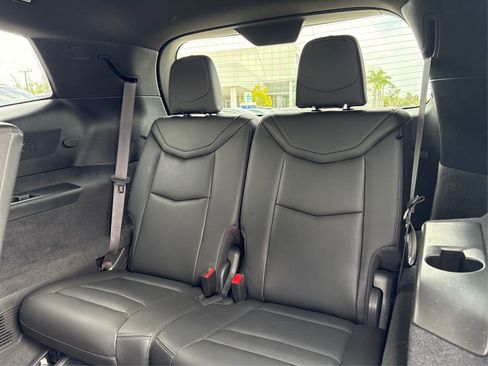 Certified 2024 Cadillac XT6 Premium Luxury FWD image 13