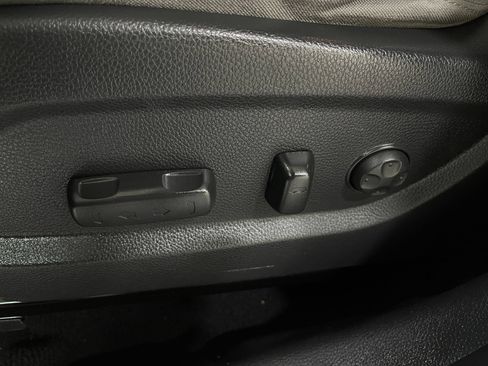 Used 2017 Hyundai Santa Fe SE w/ Cargo Package AWD/4WD image 15