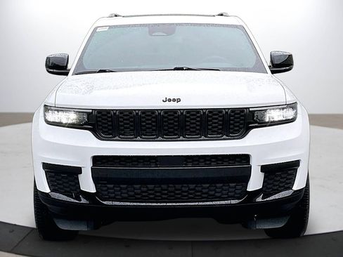 Certified 2023 Jeep Grand Cherokee L Laredo AWD/4WD image 3