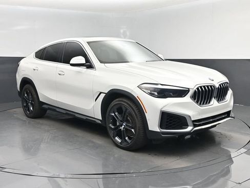 Used 2022 BMW X6 xDrive40i AWD/4WD image 8