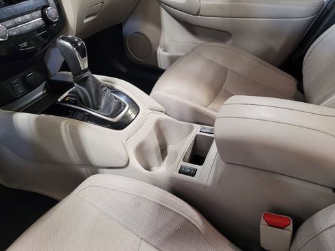 Used 2018 Nissan Rogue Sport SL w/ SL Premium Package FWD image 26