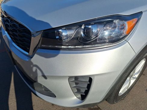 Used 2020 Kia Sorento L image 10