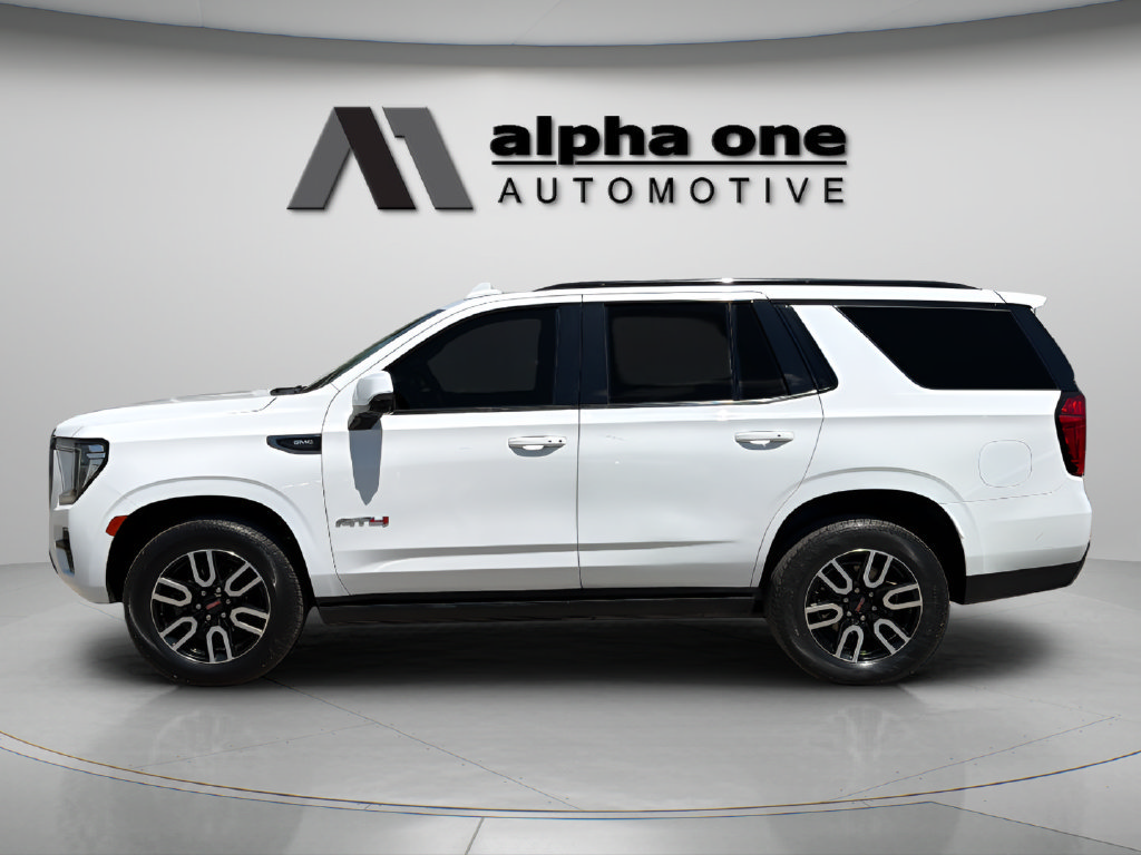 Used 2023 GMC Yukon AT4 w/ AT4 Premium Package AWD/4WD image 8