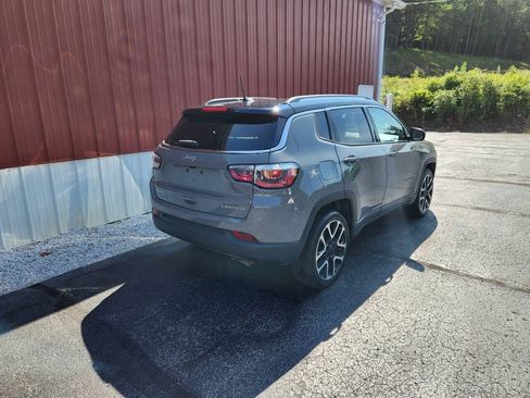 Used 2019 Jeep Compass Limited w/ Safety & Security Group AWD/4WD image 24