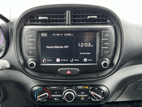 Used 2025 Kia Soul LX w/ LX Technology Package image 17