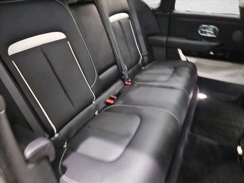 Used 2023 Rolls-Royce Cullinan w/ Interior Detailing Package AWD/4WD image 17