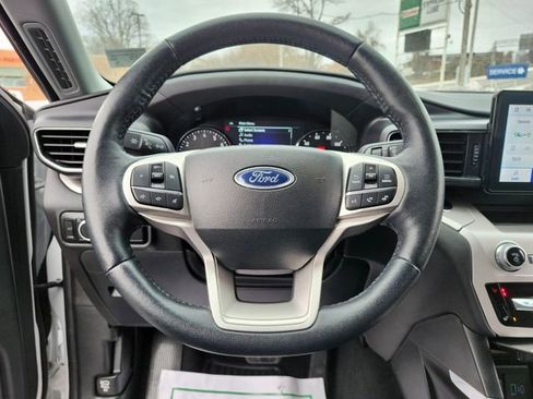 Used 2024 Ford Explorer XLT w/ Equipment Group 202A image 26