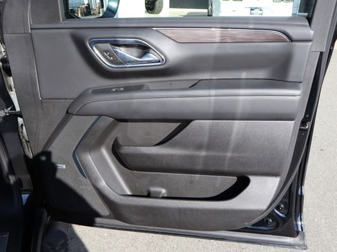 Used 2023 Chevrolet Tahoe Z71 w/ Luxury Package image 39