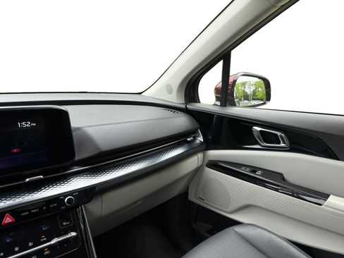 Used 2022 Kia Carnival SX Prestige FWD image 19