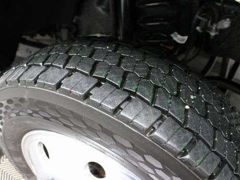 Used 2025 Ford F450 Platinum w/ FX4 Off-Road Package image 7