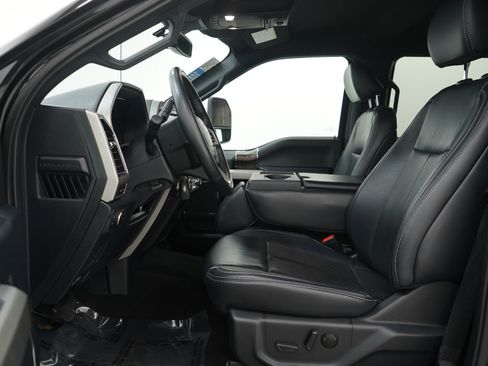 Used 2022 Ford F350 Lariat w/ Chrome Package image 19