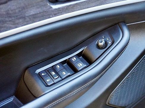 Used 2023 Jeep Grand Cherokee Limited w/ Trailer Tow Prep Group (B) image 23