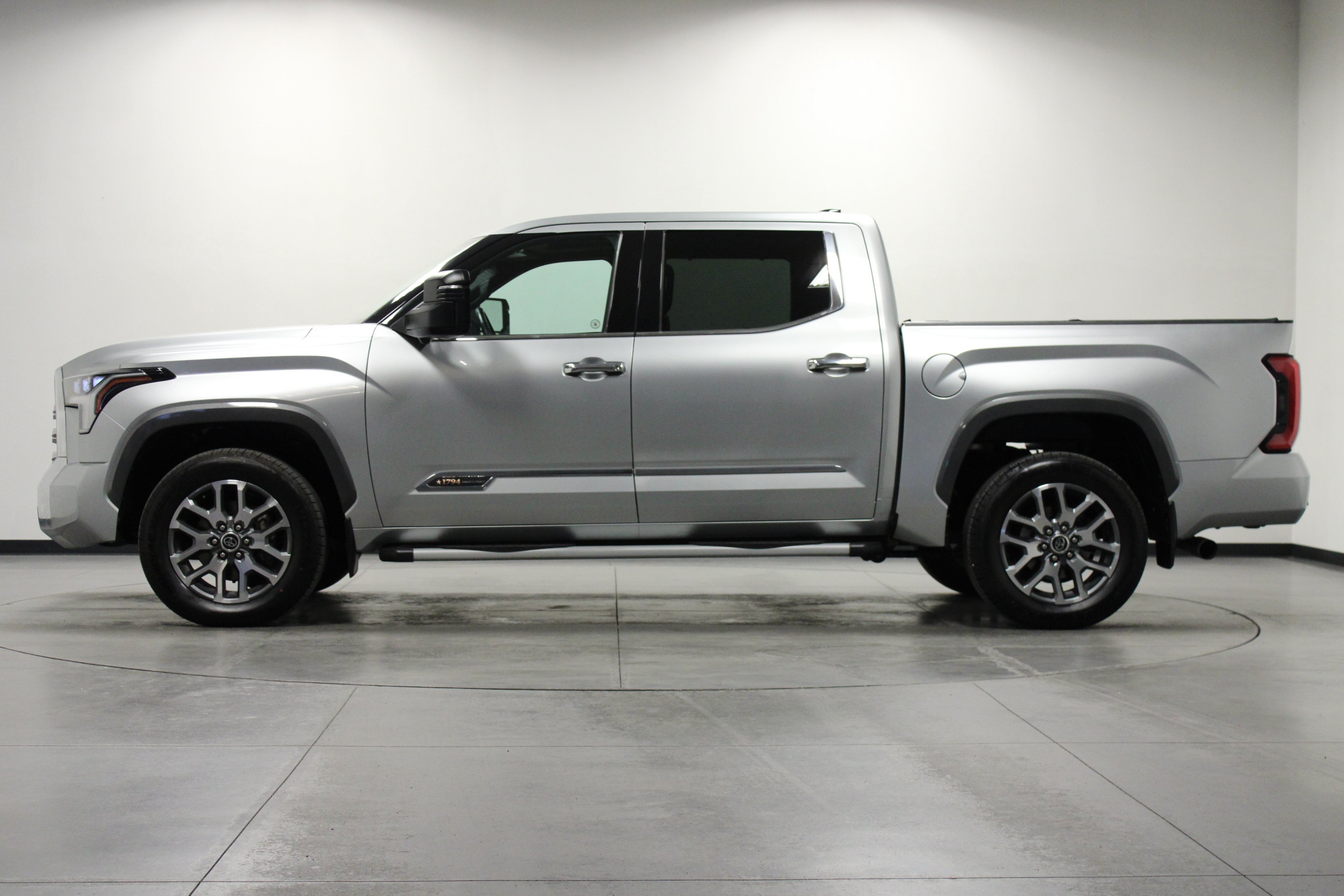 Used 2022 Toyota Tundra 1794 Edition AWD/4WD image 7