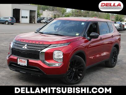 Used 2024 Mitsubishi Outlander SE Black Edition