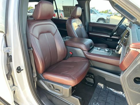 Used 2024 Ford Expedition Max Limited AWD/4WD image 26