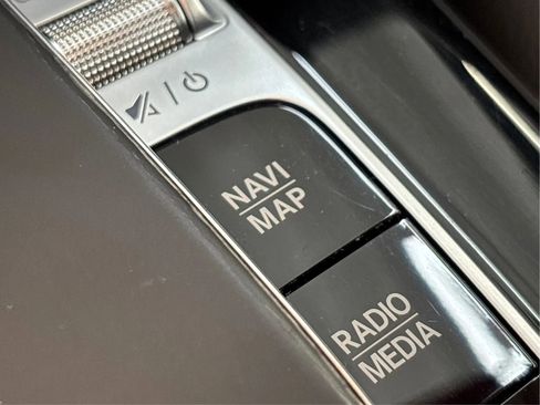 Used 2020 Mercedes-Benz A 220 4MATIC image 36