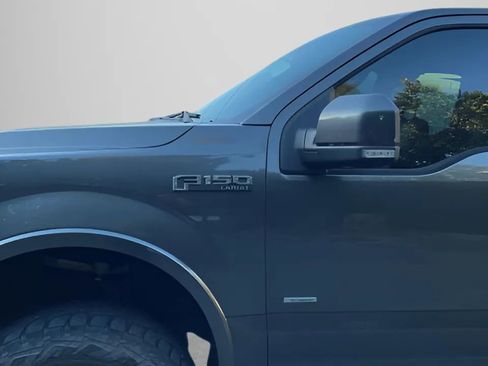Used 2015 Ford F150 Lariat image 11