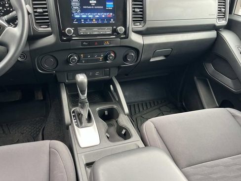 Used 2024 Nissan Frontier S w/ Technology Package image 16
