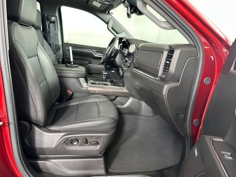 Used 2024 Chevrolet Silverado 1500 LTZ image 28