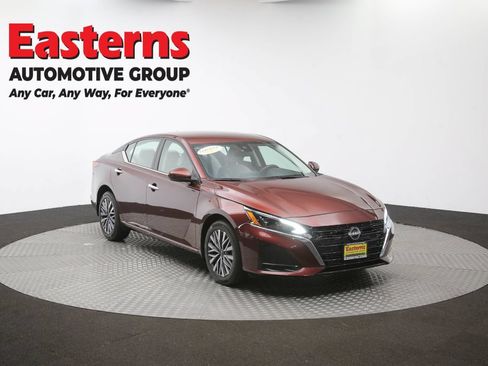 Used 2023 Nissan Altima 2.5 SV AWD/4WD image 49