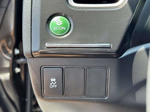 Used 2013 Honda Civic LX image 17