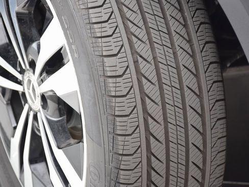 Certified 2025 Mercedes-Benz GLA 250 image 29