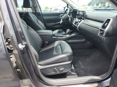 Used 2023 Kia Sorento SX AWD/4WD image 15